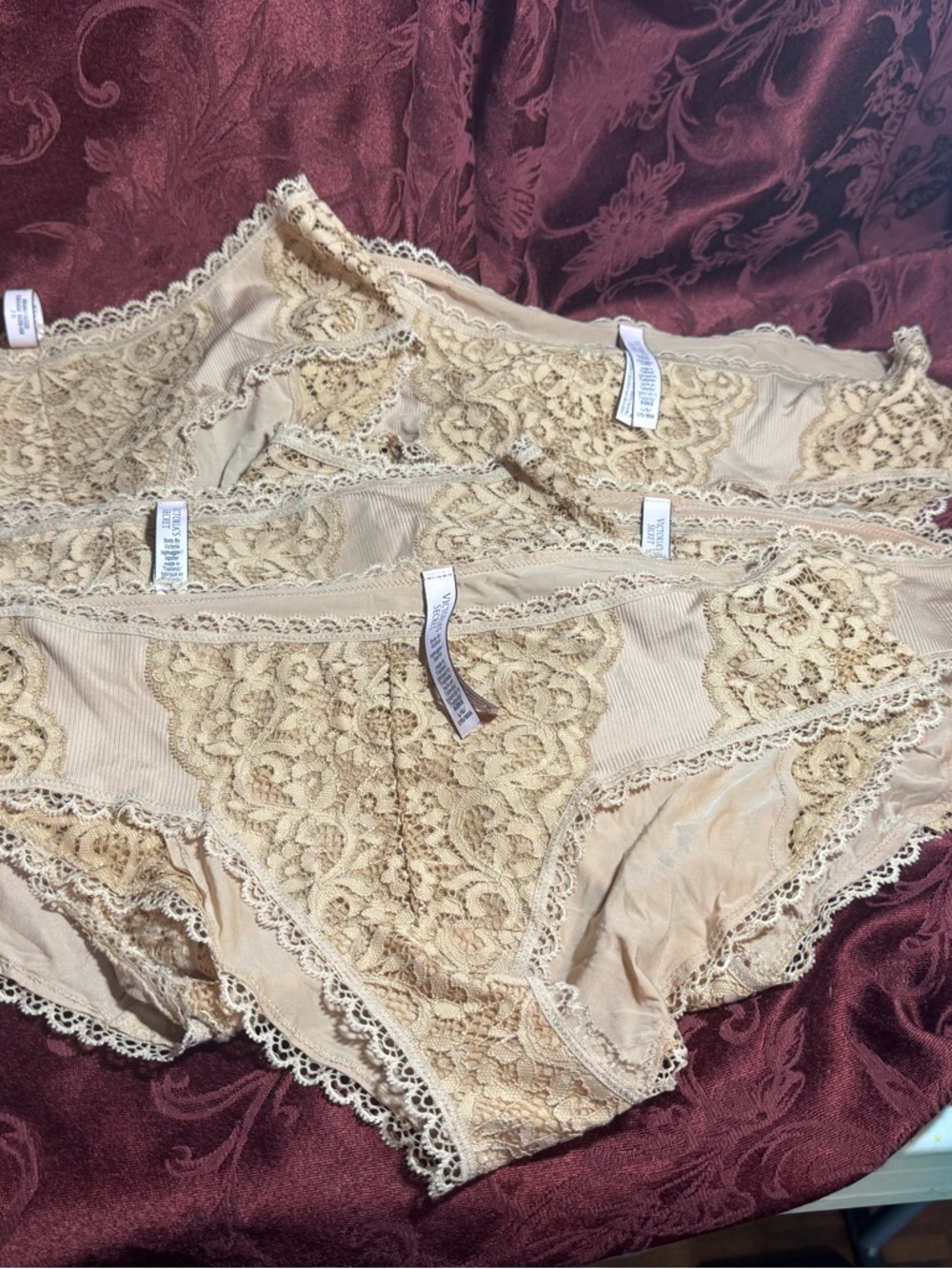 *5 Pairs* Victoria's Secret Lace Bikini Panties in Cream Large